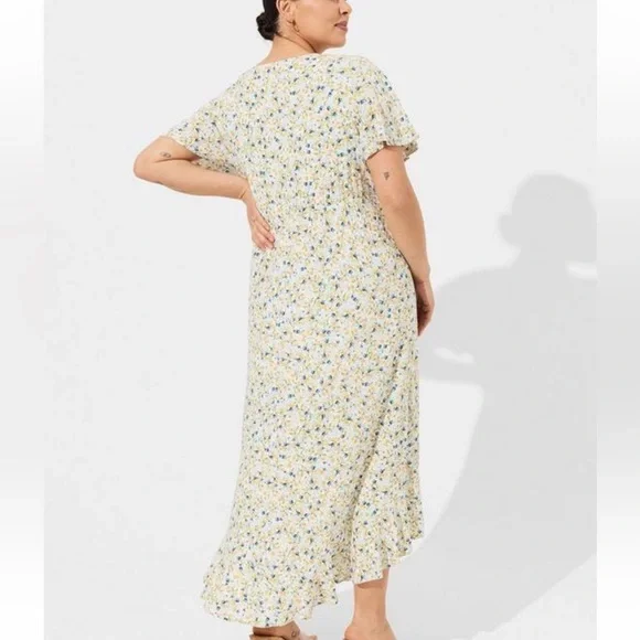 NWT- Torrid Size: 2 Maxi Rayon Slub Surplice Wrap Dress - Picture 3 of 6